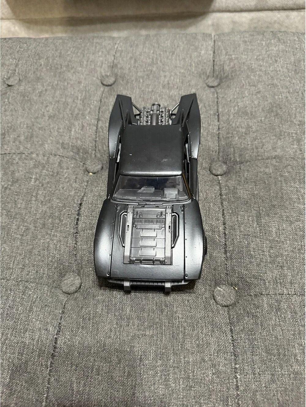 Jada Toys Batman Batmobile 1:24 Diecast Model 32731 2022